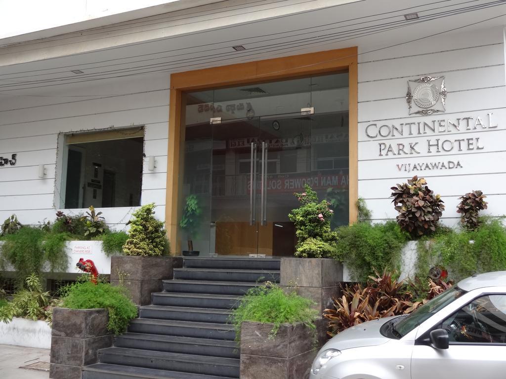 Continental Park Hotel Vijayawada Ngoại thất bức ảnh