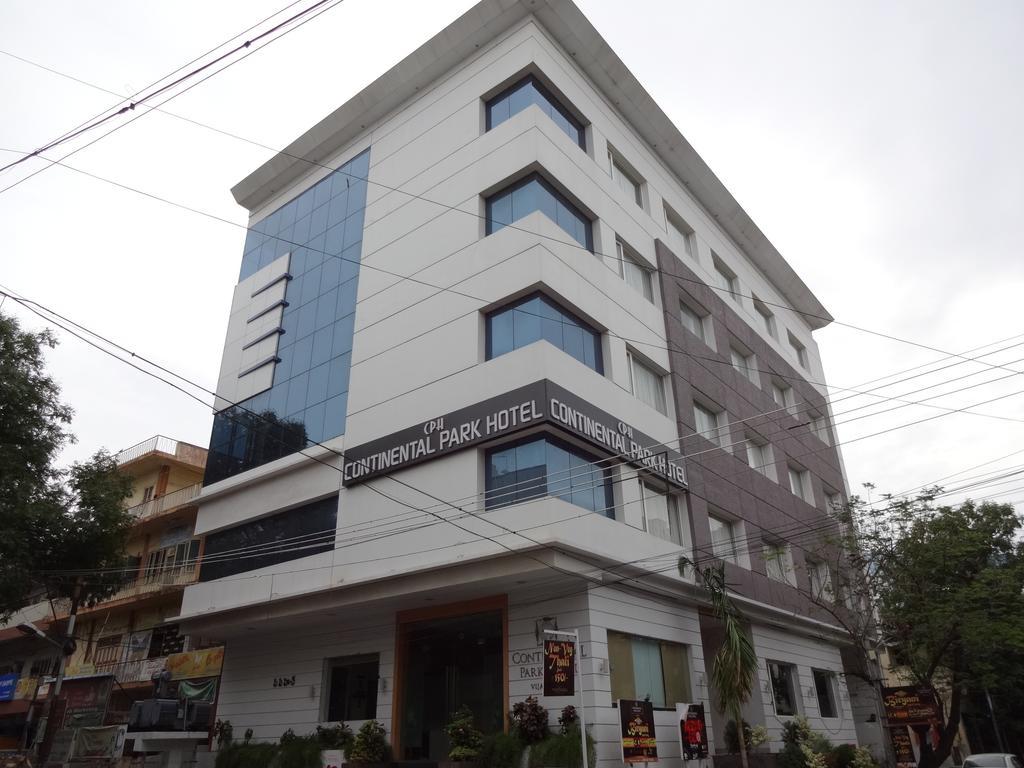 Continental Park Hotel Vijayawada Ngoại thất bức ảnh