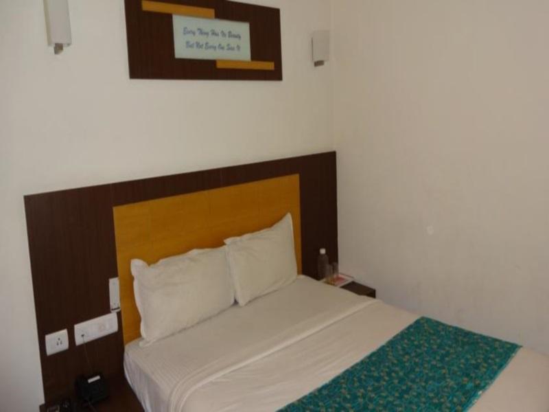 Continental Park Hotel Vijayawada Ngoại thất bức ảnh