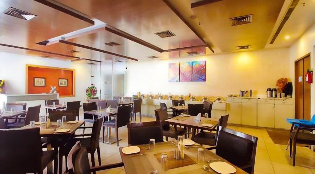Continental Park Hotel Vijayawada Ngoại thất bức ảnh