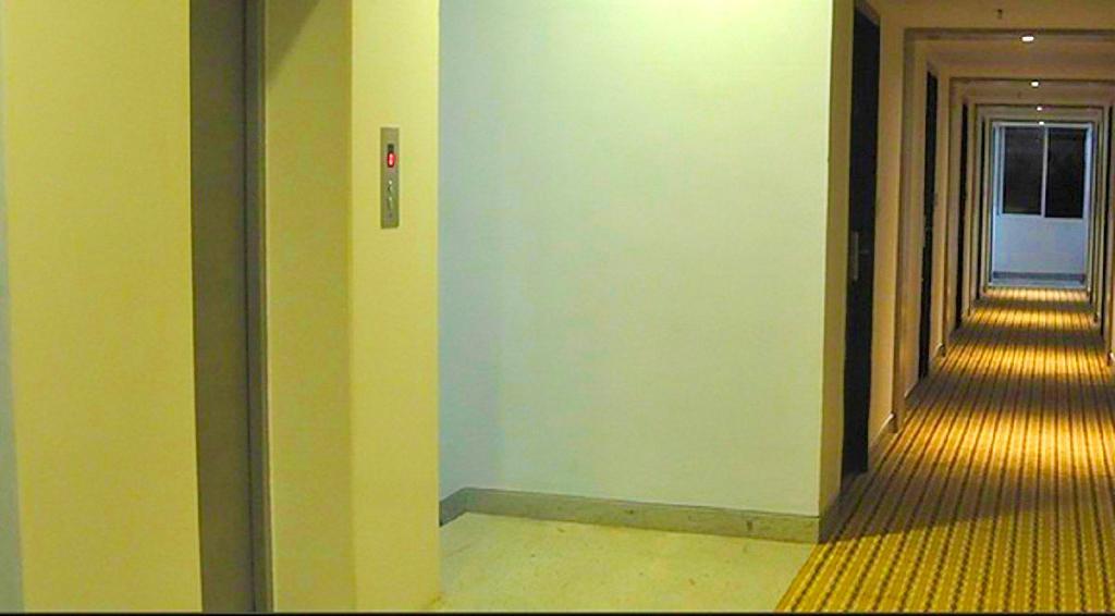 Continental Park Hotel Vijayawada Ngoại thất bức ảnh