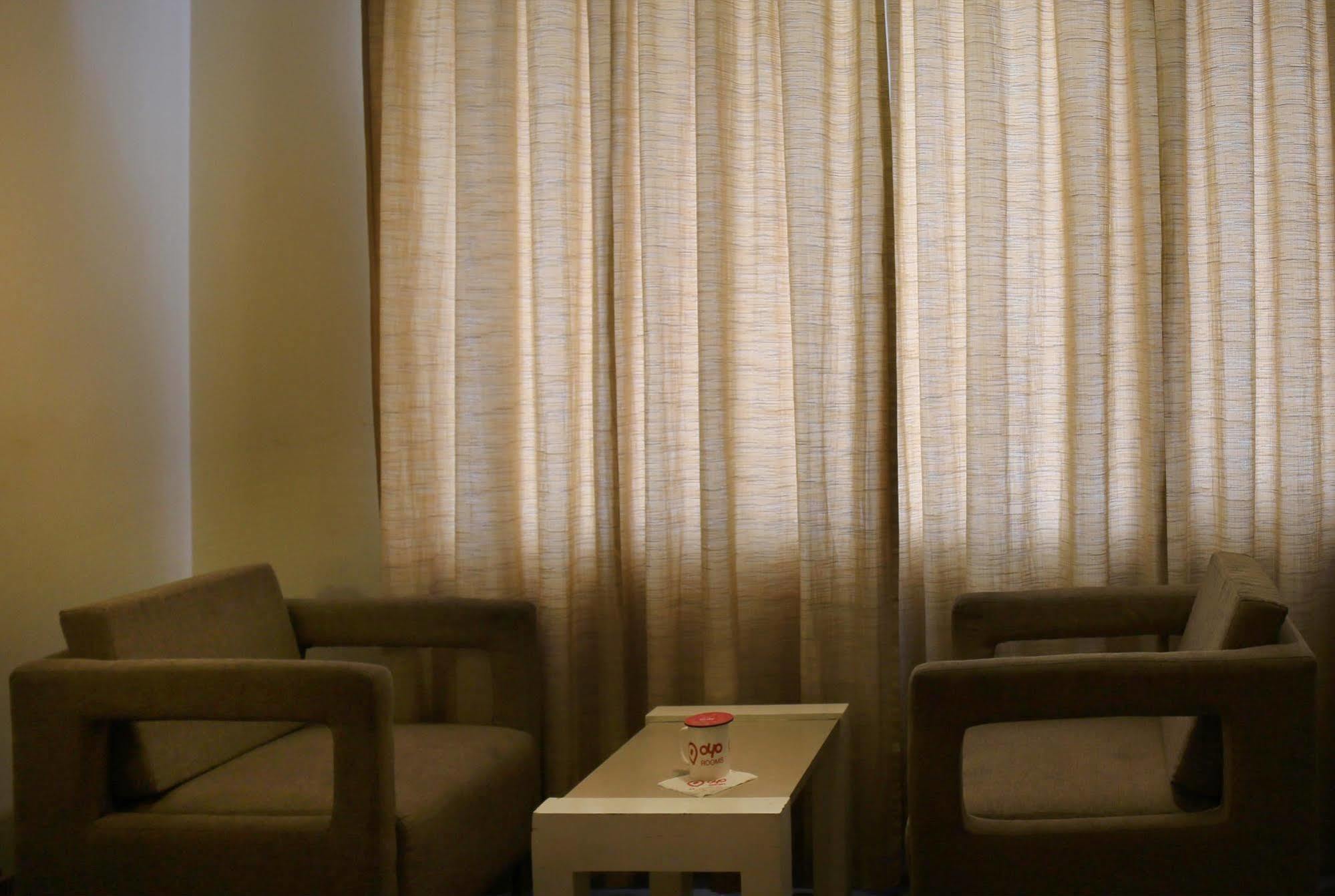 Continental Park Hotel Vijayawada Ngoại thất bức ảnh