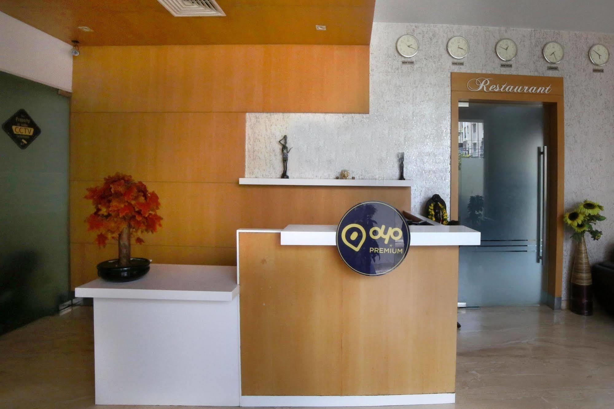Continental Park Hotel Vijayawada Ngoại thất bức ảnh