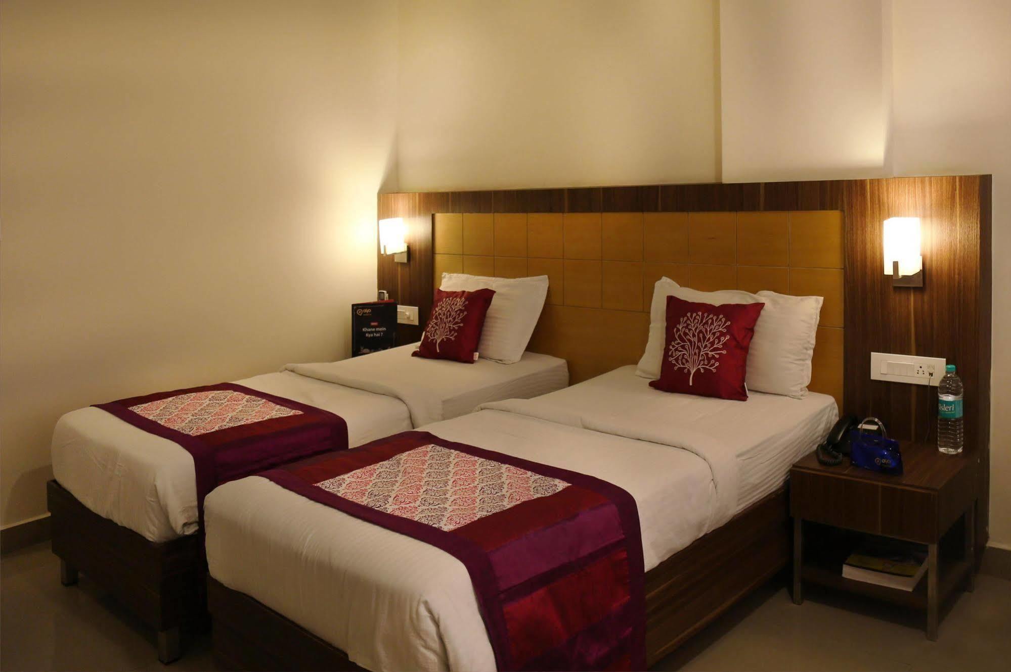 Continental Park Hotel Vijayawada Ngoại thất bức ảnh